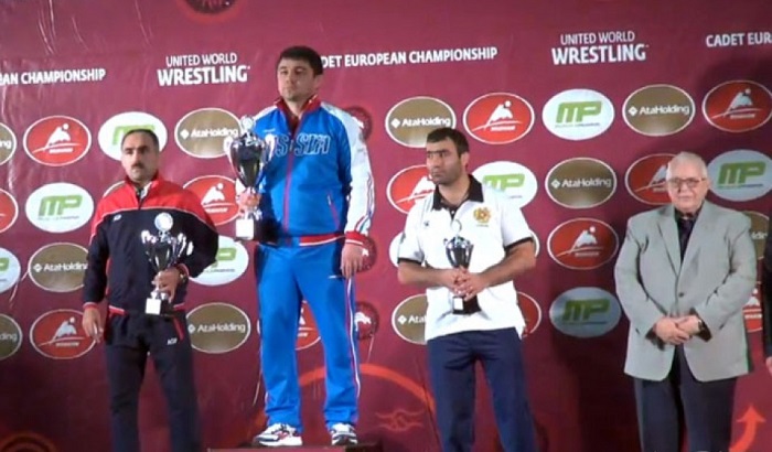 Junior Azerbaijani freestyle wrestlers rank 2nd in overall medal table of European Championship 